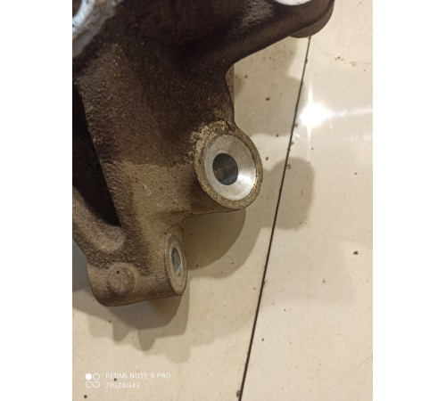 Поворотный кулак(задний правый)