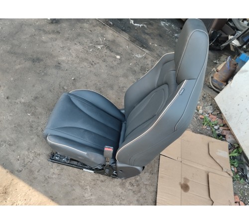 Сиденье переднее правое