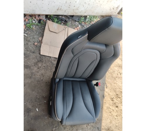 Сиденье переднее правое