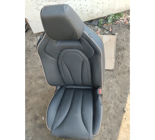 Сиденье переднее правое