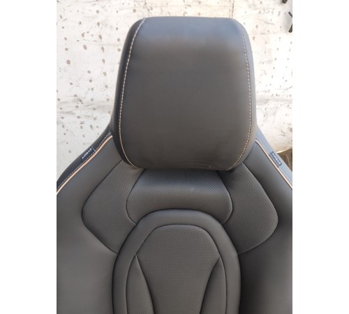 Сиденье переднее правое