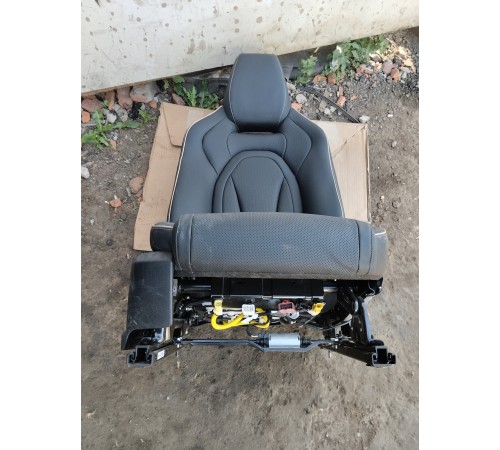 Сиденье переднее правое