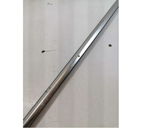 Молдинг двери передний левый