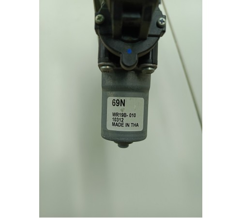 Стеклоподъемник двери задний правый