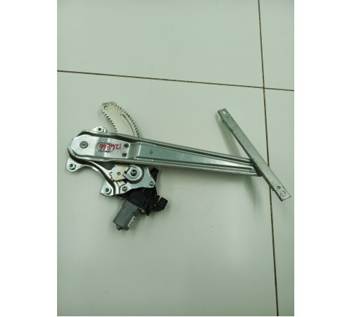 Стеклоподъемник двери задний правый