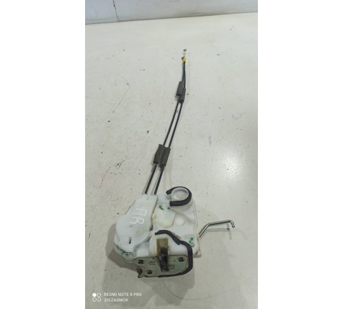 Замок двери (передний правый)