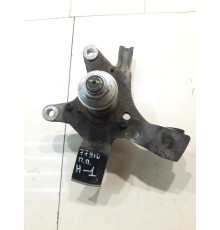 Поворотный кулак (передний, правый)