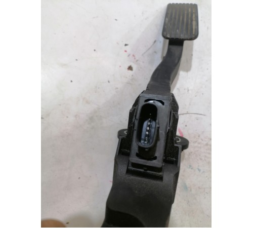 Педаль газа