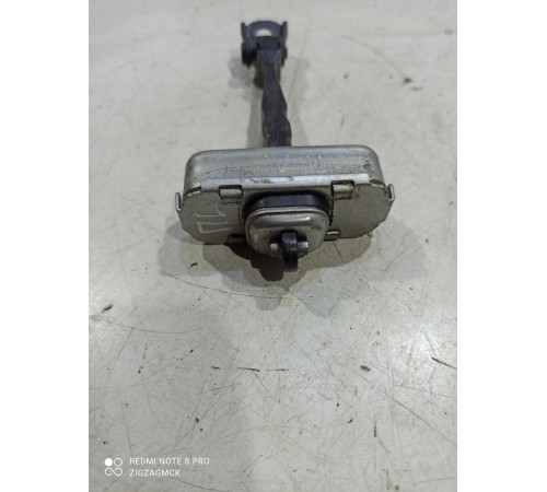 Ограничитель двери(передний левый)