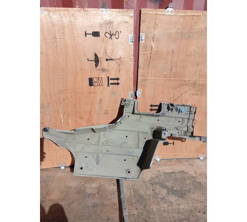 Защита антигравийная задняя левая