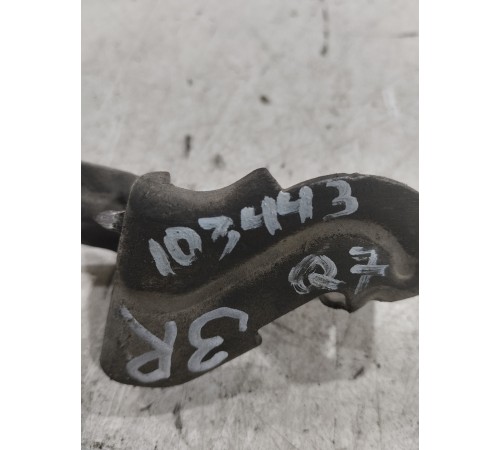 Кронштейн(крепление) кузова правый