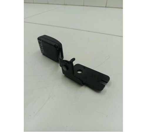 Замок ремня безопасности 