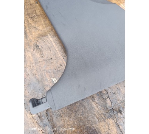 Накладка центральной стойки левая нижняя