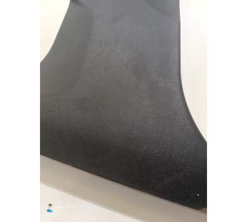 Обшивка центральной стойки левая нижняя