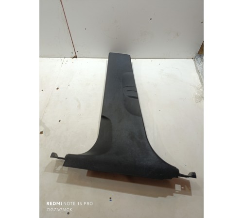 Обшивка центральной стойки левая нижняя