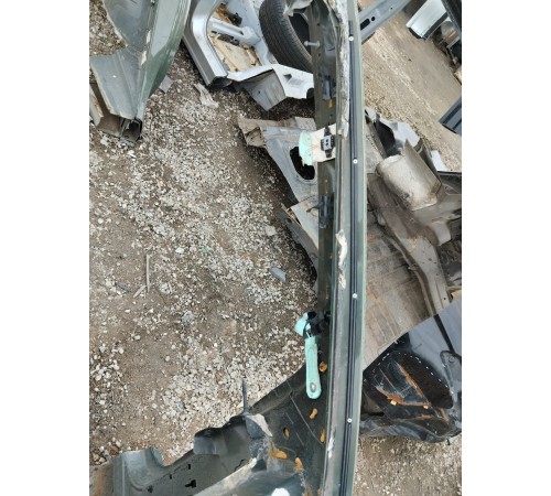 Стойка лобового стекла левая