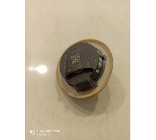 Датчик удара двери (передний, правый)