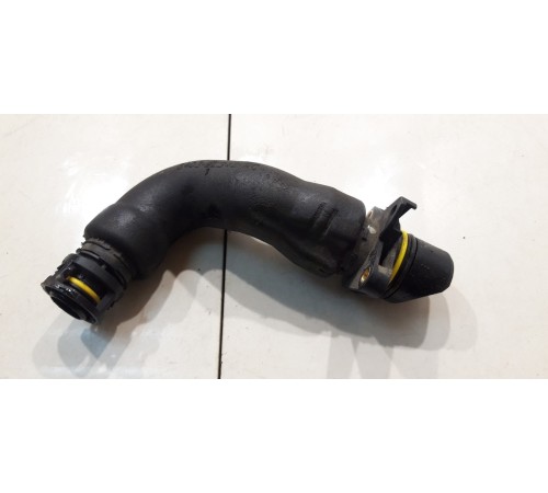 Патрубок радиатора