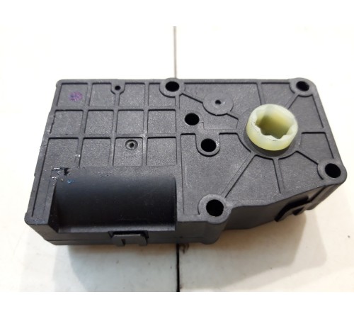 Моторчик привода заслонок отопителя