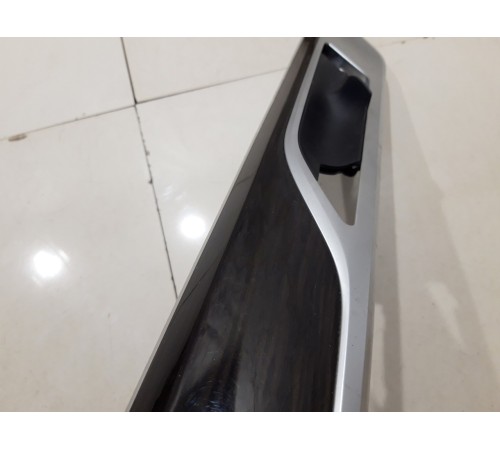 Накладка обшивки двери декоративная(передняя левая)