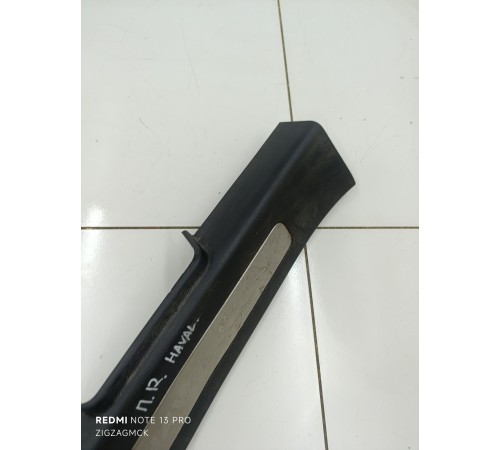 Накладка порога передняя левая