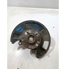 Кулак поворотный передний левый