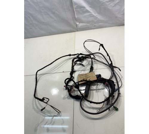 Электропроводка багажника (левая)