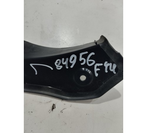 Накладка фонаря левая