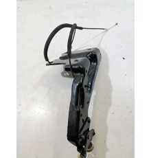 Направляющий ролик левой сдвижной двери нижний