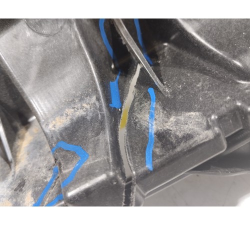 Стеклоподъемник (передний правый)