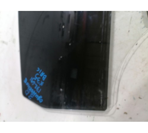Стекло двери заднее правое