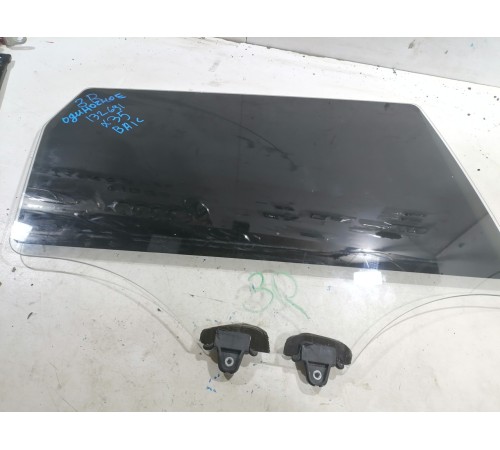 Стекло двери заднее правое