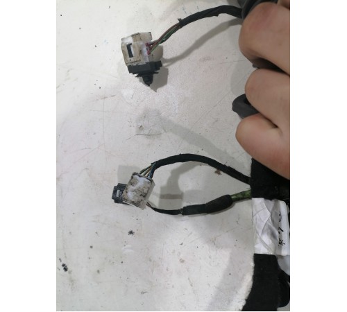 Электропроводка двери передняя левая