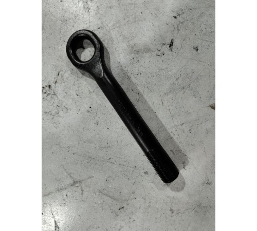 Крюк буксировочный