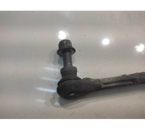 Стойка переднего стабилизатора(передняя)