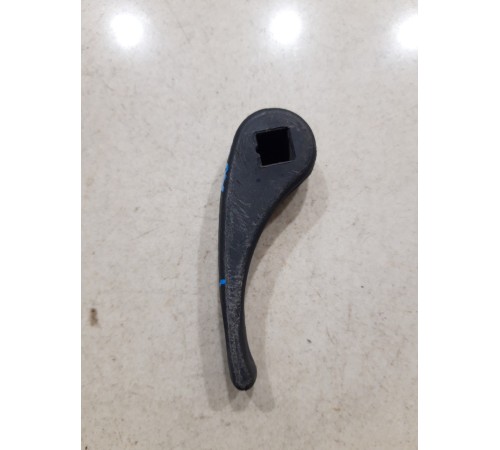 Ручка открывания лючка бензобака