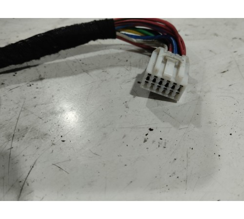 Электропроводка обшивки двери (передняя левая)