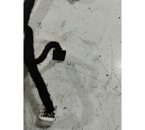 Электропроводка обшивки двери (передняя левая)