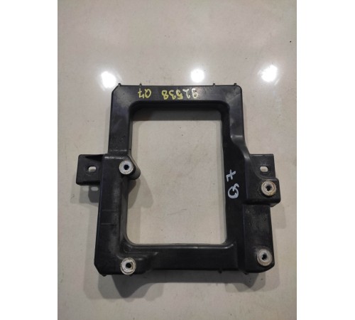 Кронштейн центральной консоли