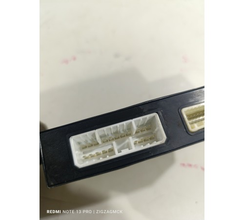 Блок управления двери передний левый