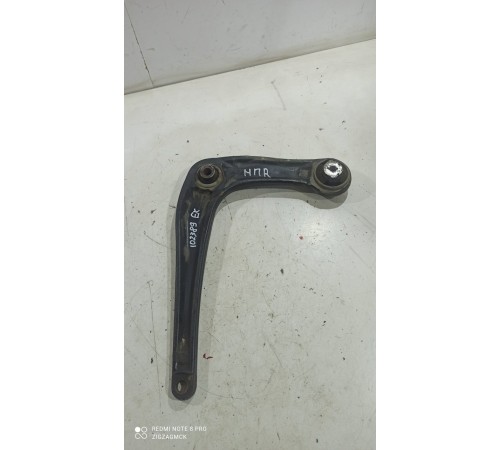 Рычаг подвески (передний правый нижний)