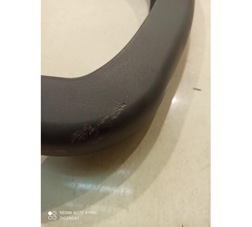 Накладка петли багажника (правая)