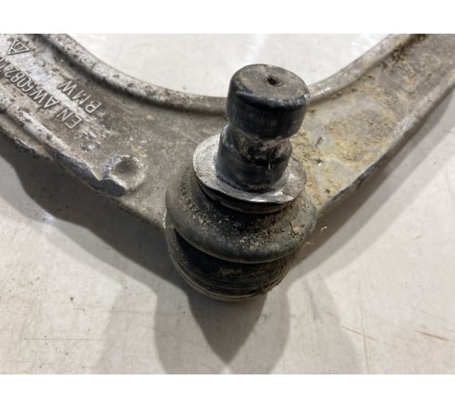 Рычаг подвески (передний, правый)