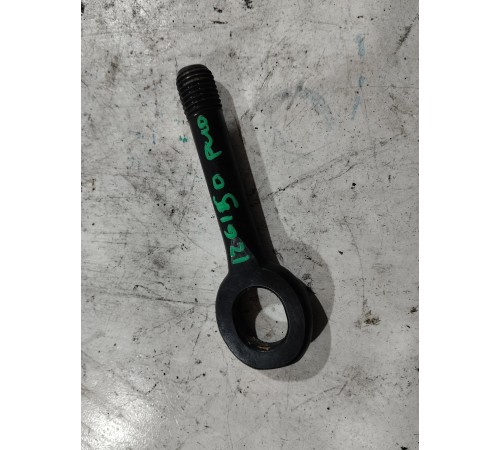 Крюк буксировочный