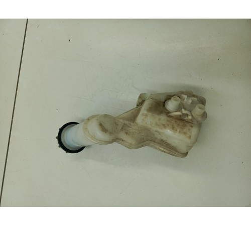 Бачок расширительный главного тормозного цилиндра