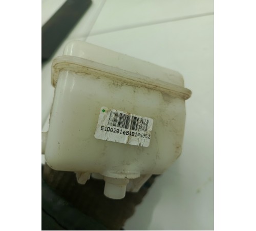 Бачок расширительный главного тормозного цилиндра