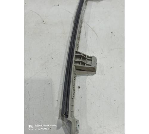 Направляющая стекла (задняя левая)