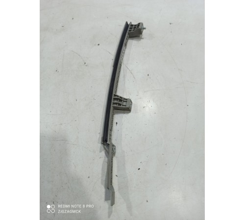 Направляющая стекла (задняя левая)