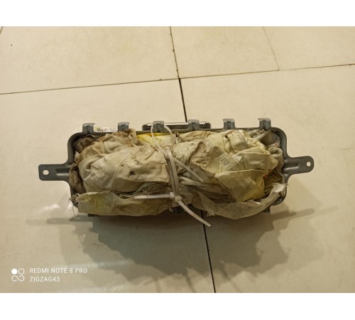 Подушка безопасности переднего пассажира