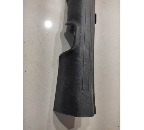 Накладка порога (передняя правая)